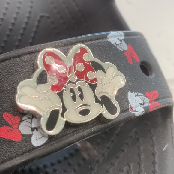 Disney Minnie Mouse Crocs - Picture 2 of 6